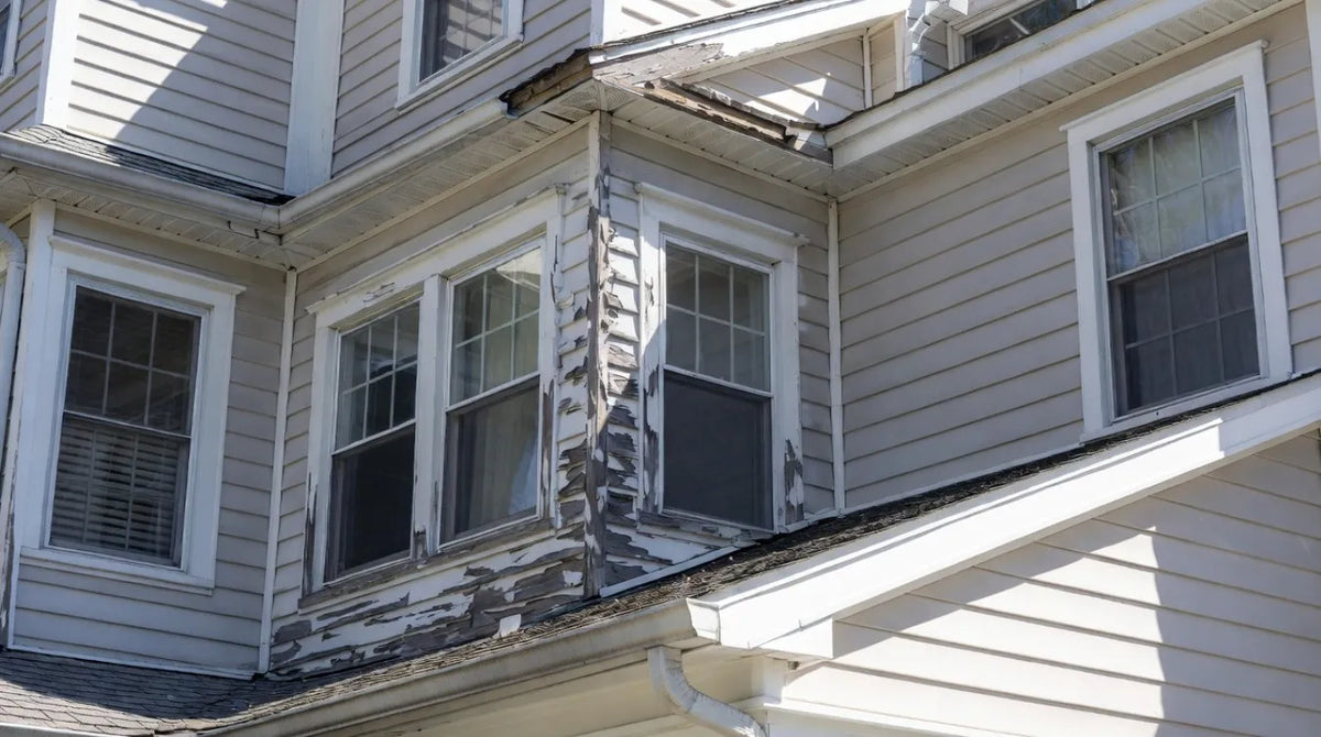 Common exterior trim painting mistakes that cause peeling, cracking and fading. Expert guide on preparation, primer, weather, paint type and techniques.
